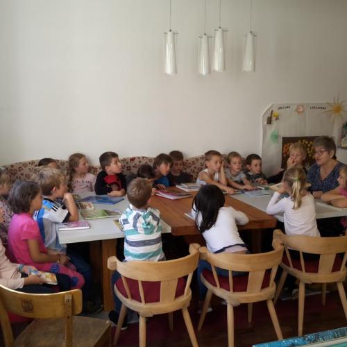 Besuch öffentliche Bücherei 2. Klasse