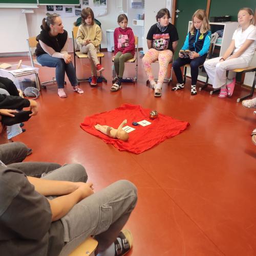 Hebamme in der Schule 1