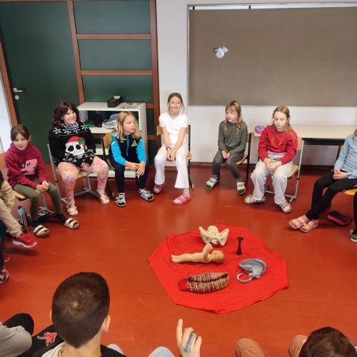 Hebamme in der Schule 4