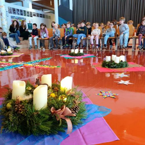 Adventkranzweihe in der Aula 2