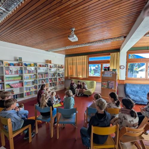 Dorfknirpse zu Besuch in der Bücherei 3