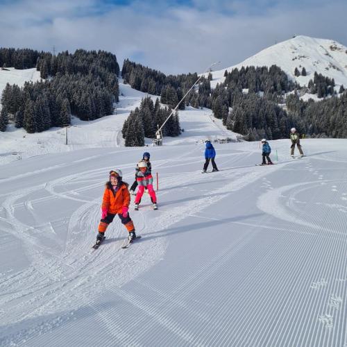Kinder auf der Piste