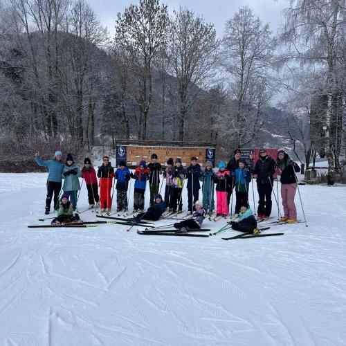 Gruppenfoto mit Lanlaufski
