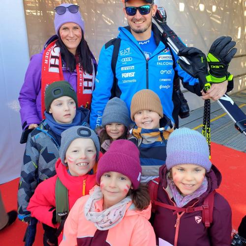 Kinder mit Dominik Paris