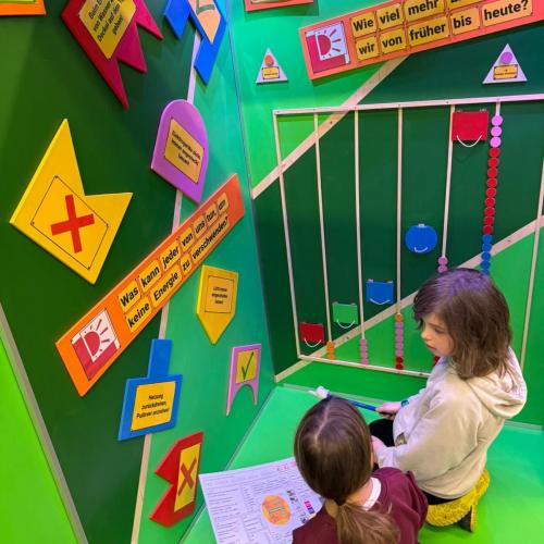 Rätsel im Energielerlebnisraum