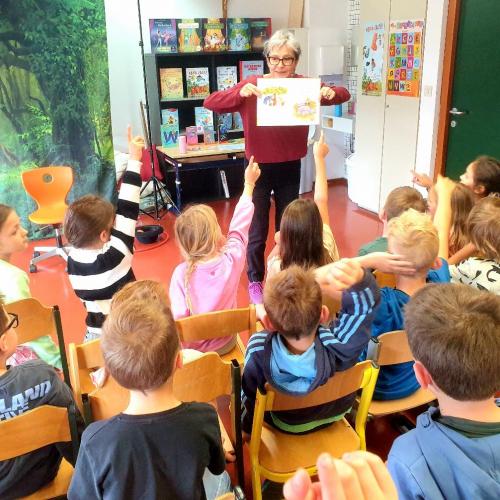 Lesung von Susa Hämmerle, Kinder machen mit