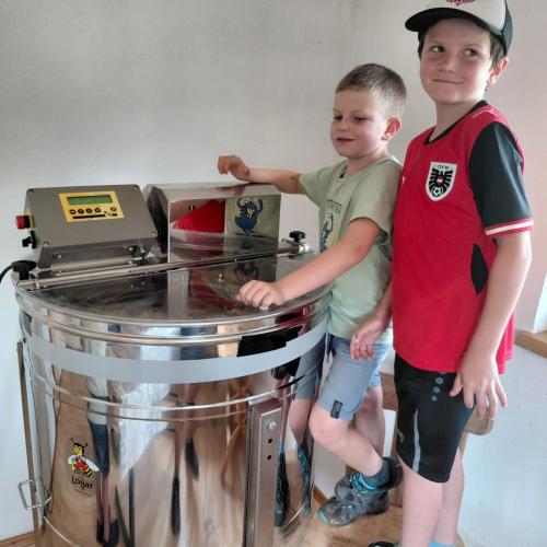 Kinder in der Imkerei
