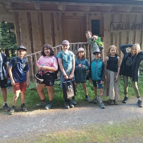 Kinder bei Käsalm