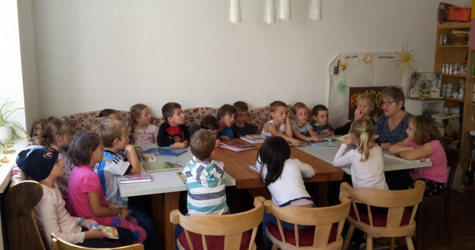 Besuch öffentliche Bücherei 2. Klasse