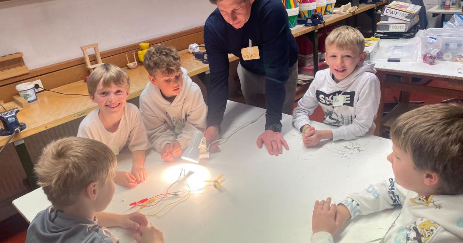 Kinder beim Workshop